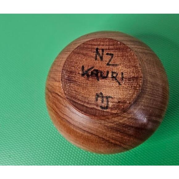 New Zealand Kiwi Bird Carved Wood box Trinket  Jewelry box 3 3/8" x 2 1/8" VTG - Picture 3 of 8